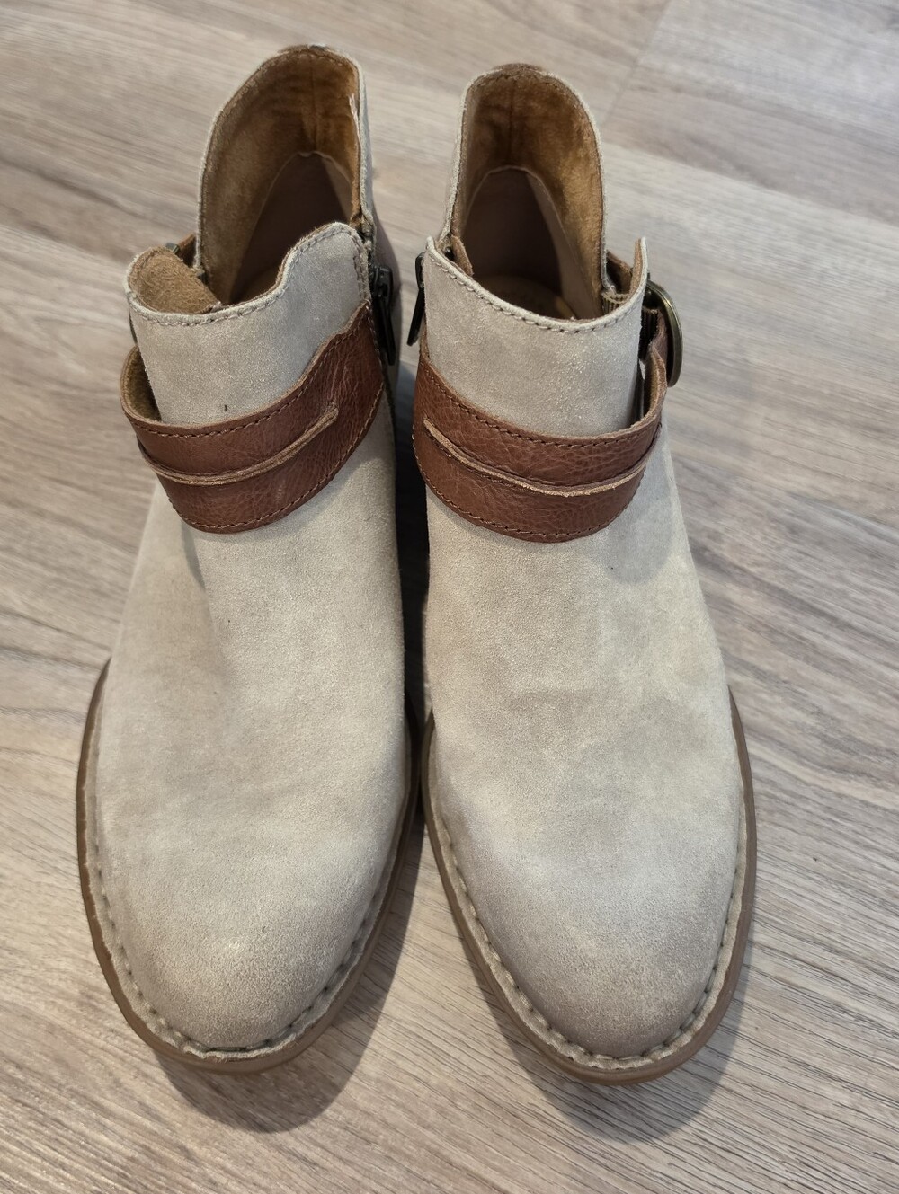 Born Womans Brans New Buckle Leather Suede Kati Short Heel Bootie - Picture 2 of 7